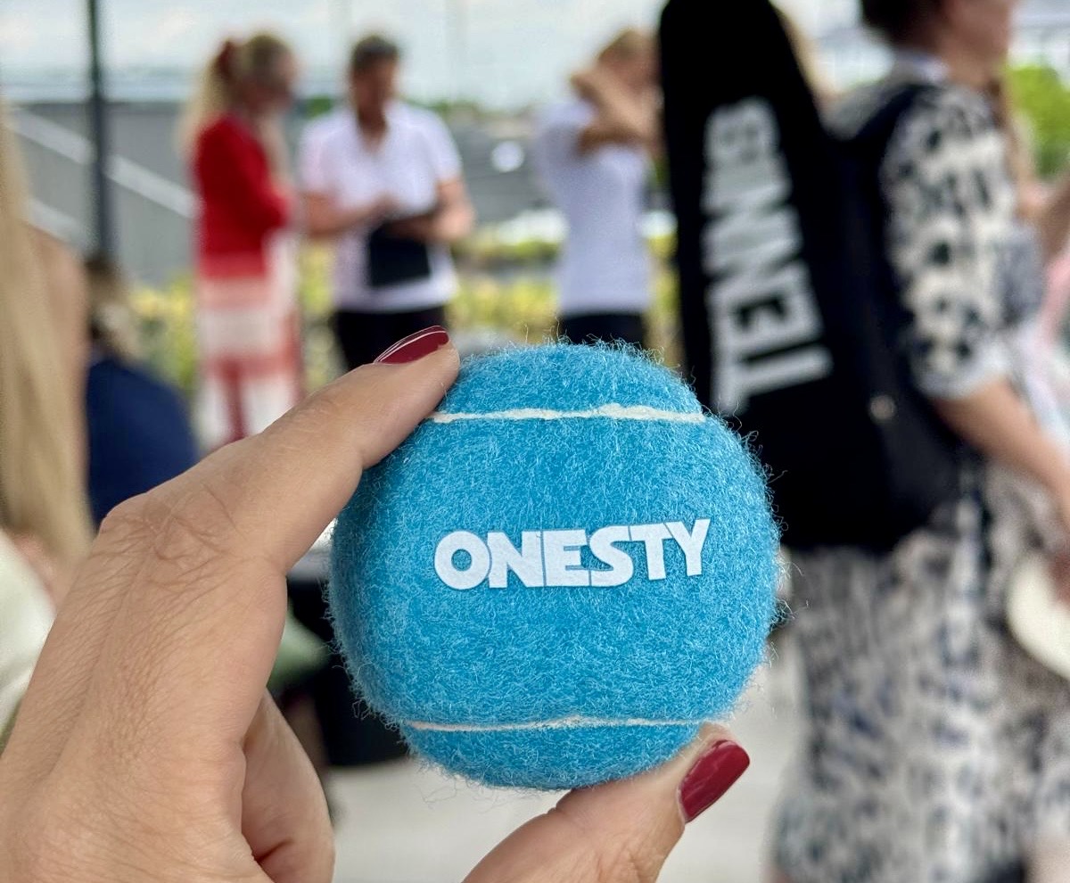 ONESTY Tennisball